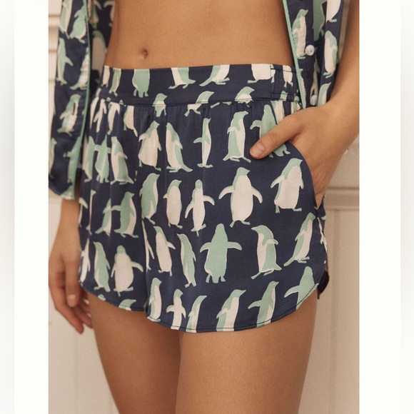 By Anthropologie Silky Patterned Pajama Shorts and Top Set. MSRP $116. Size M - Picture 5 of 17